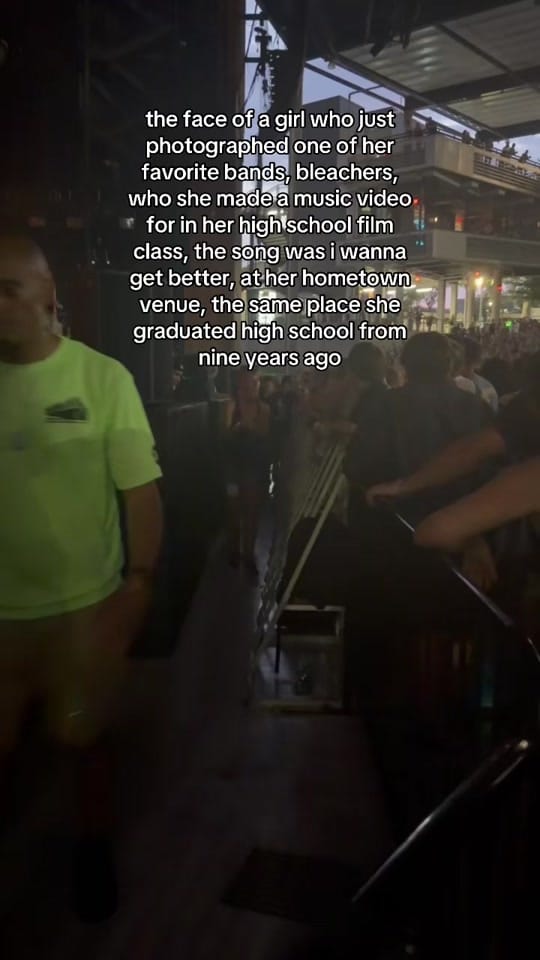 Post 1 by carosplaylists on TikTok (video)