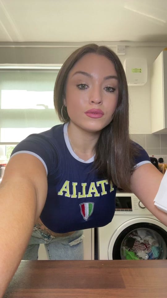 Post 9 by Chelsea Browne on TikTok (video)