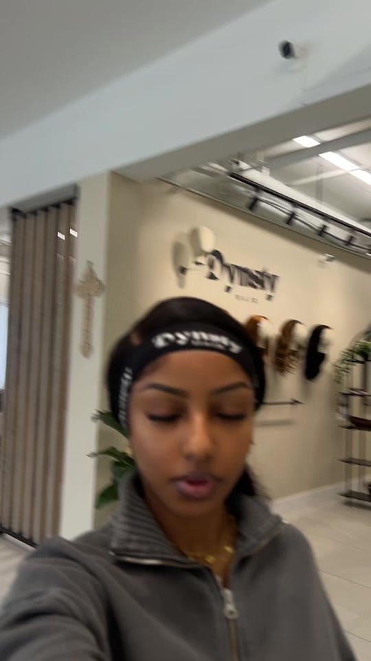 Post 5 by _delizzle on TikTok (video)