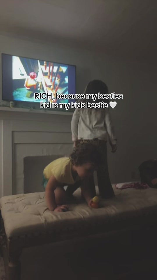 Post 4 by C H E L S E A <3 on TikTok (video)