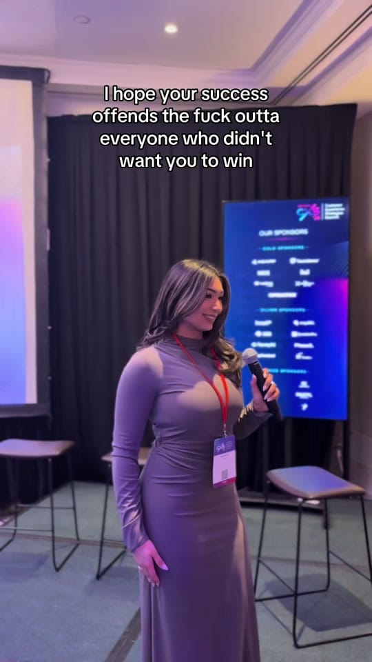 Post 10 by Simran Mann on TikTok (video)