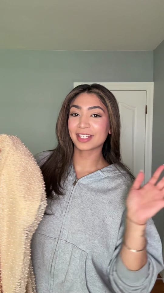 Post 7 by Simran Mann on TikTok (video)