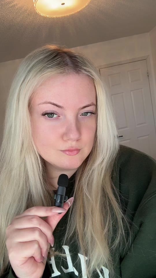 Post 6 by Holly - Makeup Artist on TikTok (video)