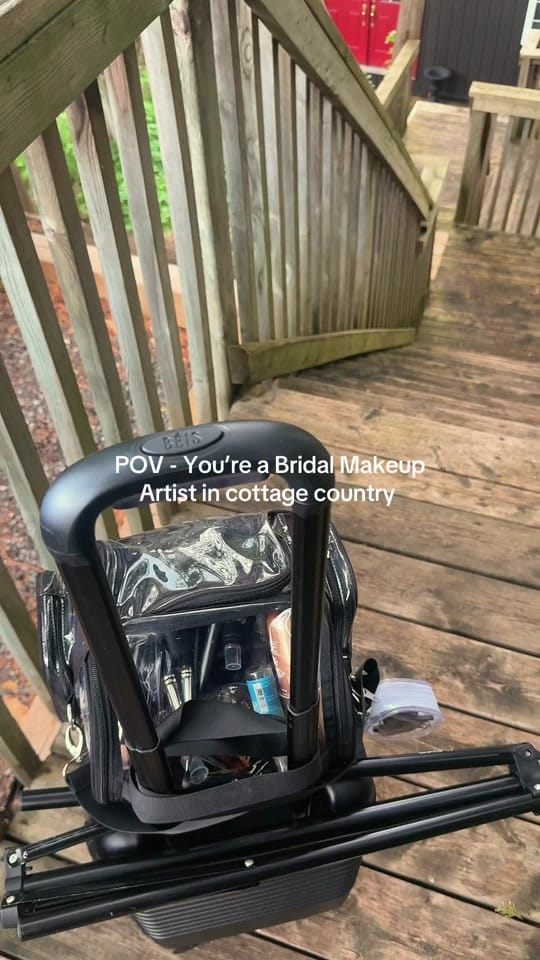 Post 2 by Holly - Makeup Artist on TikTok (video)
