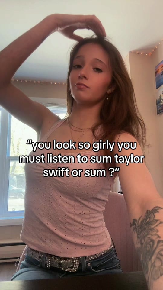 Post 2 by Sarah🦋Content Creator on TikTok (video)