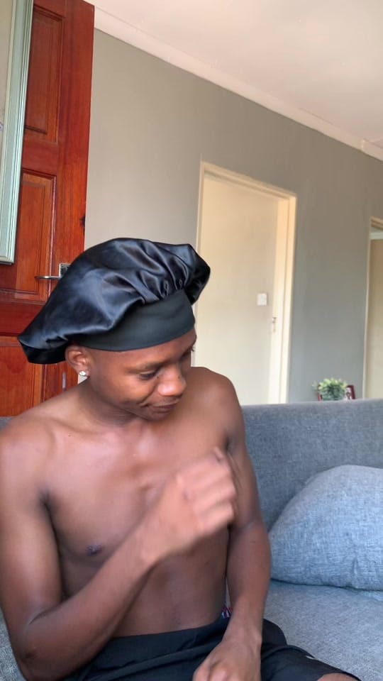 Post 5 by yòur _böy_ léshwrldwidê on TikTok (video)