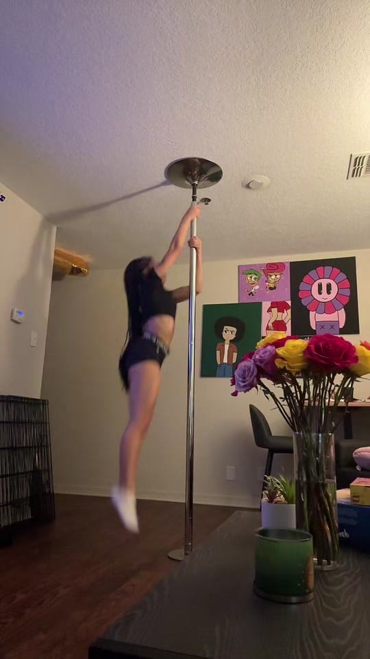 Post 1 by angelrachal_ on TikTok (video)