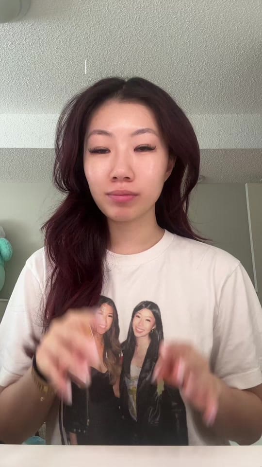 Post 1 by Lauren on TikTok (video)