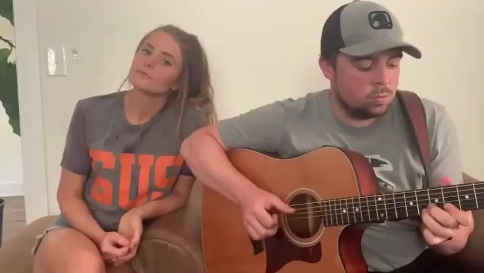 Post 8 by Lauren on TikTok (video)