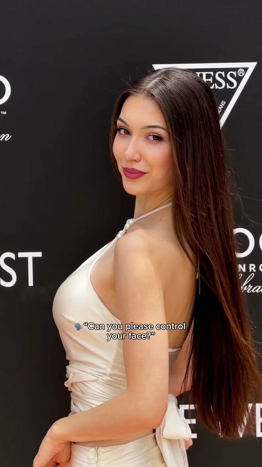 Post 8 by eleonor on TikTok (video)