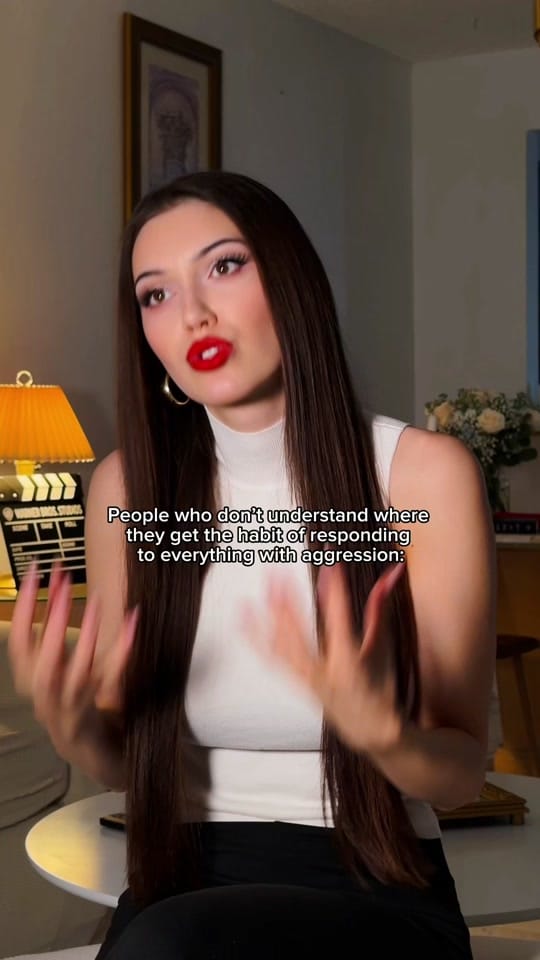 Post 6 by eleonor on TikTok (video)