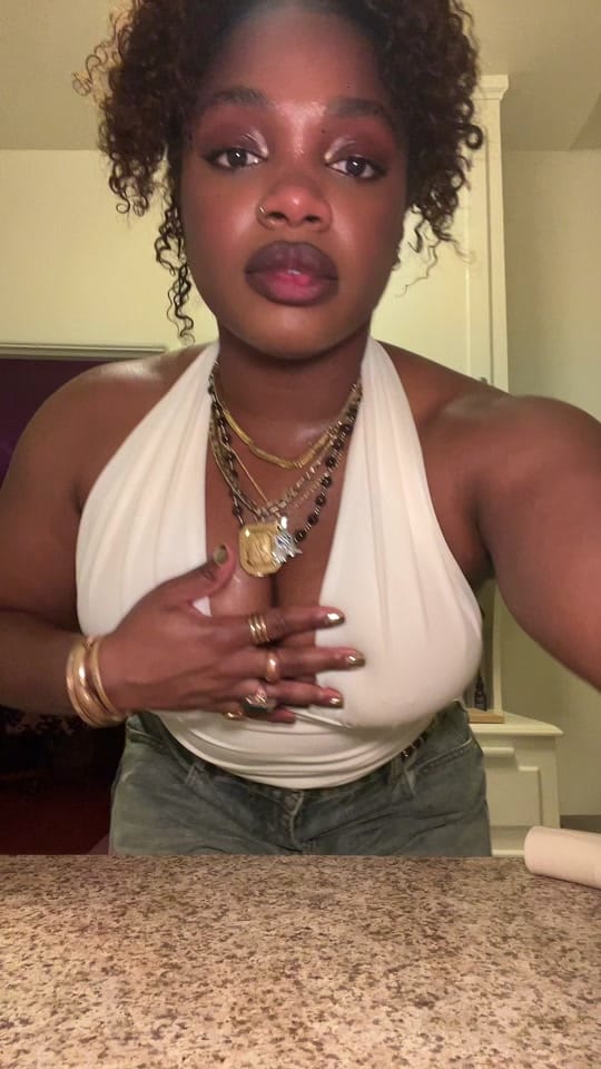 Post 5 by MURIELLE 🇨🇩🫦 on TikTok (video)