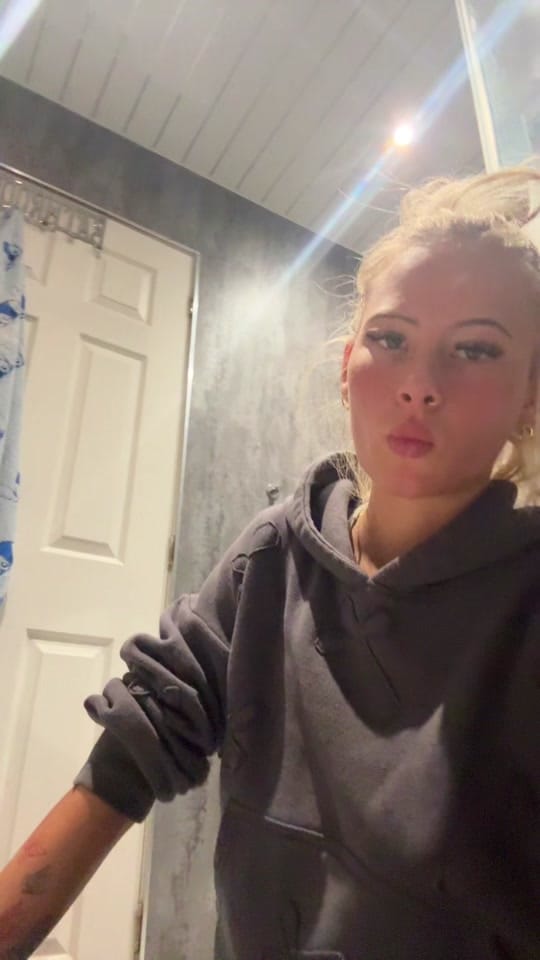 Post 4 by 𝒸𝒽𝑒𝓁𝓈𝑒𝒶 on TikTok (video)