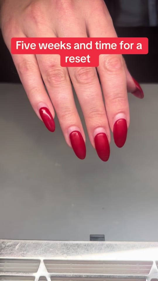 Post 4 by tehrantonails.xo on TikTok (video)