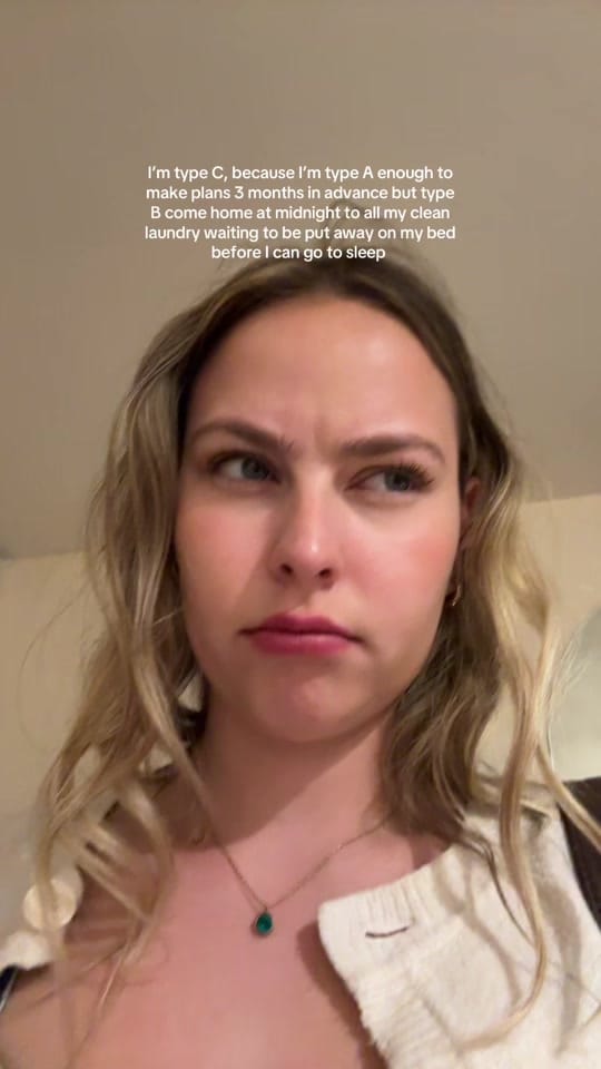 Post 5 by Izzy ⚡️🩹🌆 on TikTok (video)