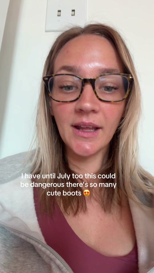 Post 3 by Chelsea 💗 on TikTok (video)