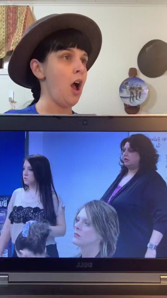 Post 10 by Laura Thoresen on TikTok (video)