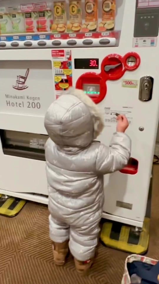 Post 9 by Alinskie Family on TikTok (video)
