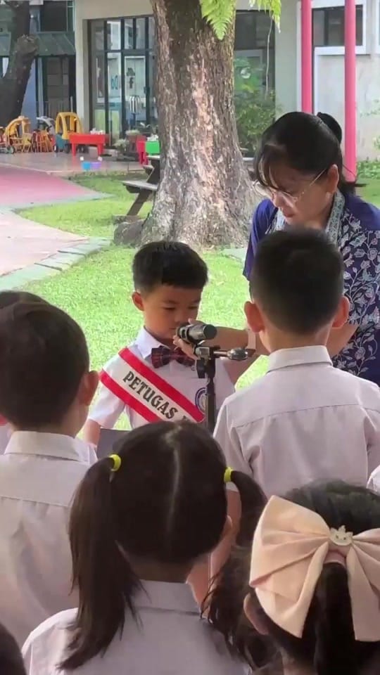 Post 4 by Alinskie Family on TikTok (video)