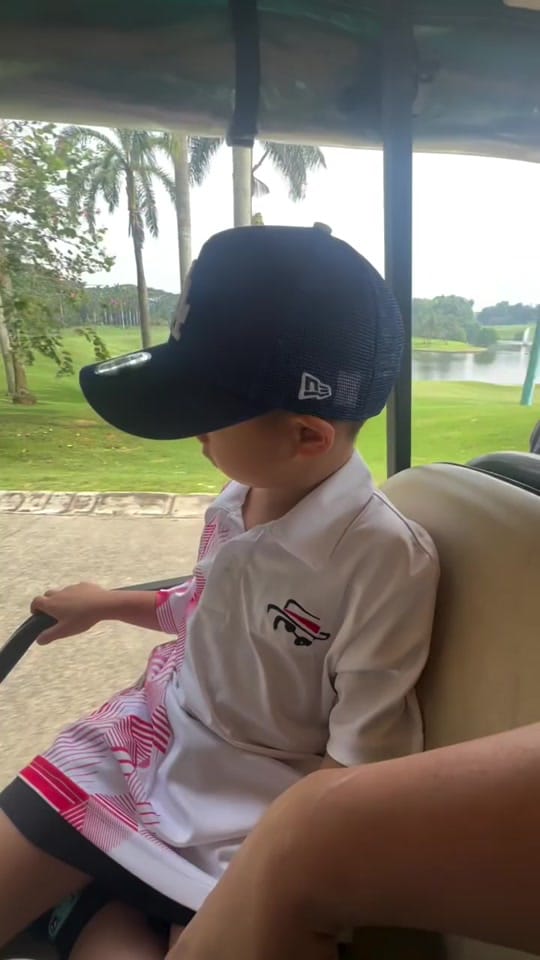 Post 6 by Alinskie Family on TikTok (video)