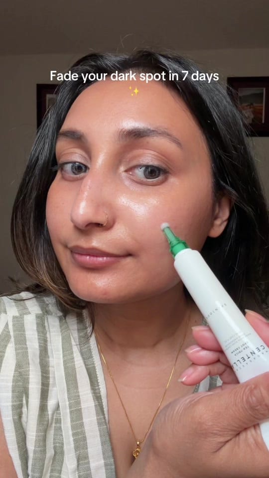Post 1 by Adhowa 🧿 on TikTok (video)