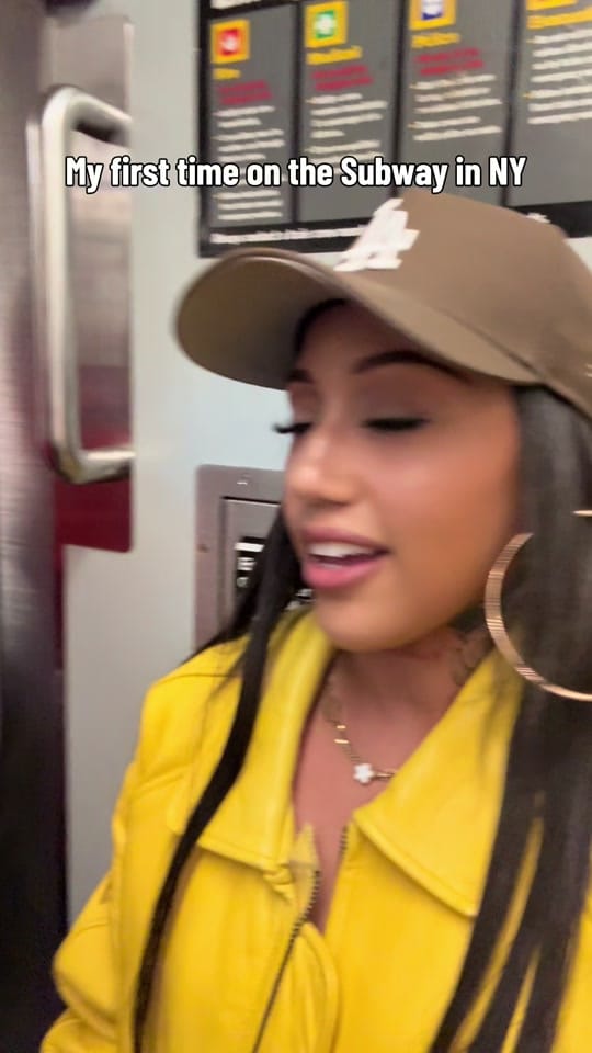 Post 4 by 𝐀𝐍𝐆Ł 𝐅𝐗𝐂𝐄 on TikTok (video)