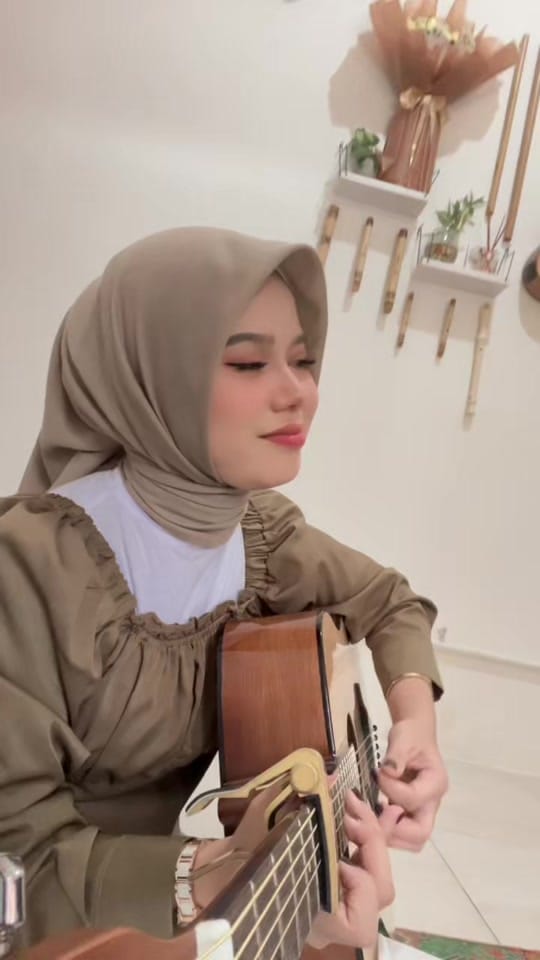 Post 7 by Elsa Mayora on TikTok (video)