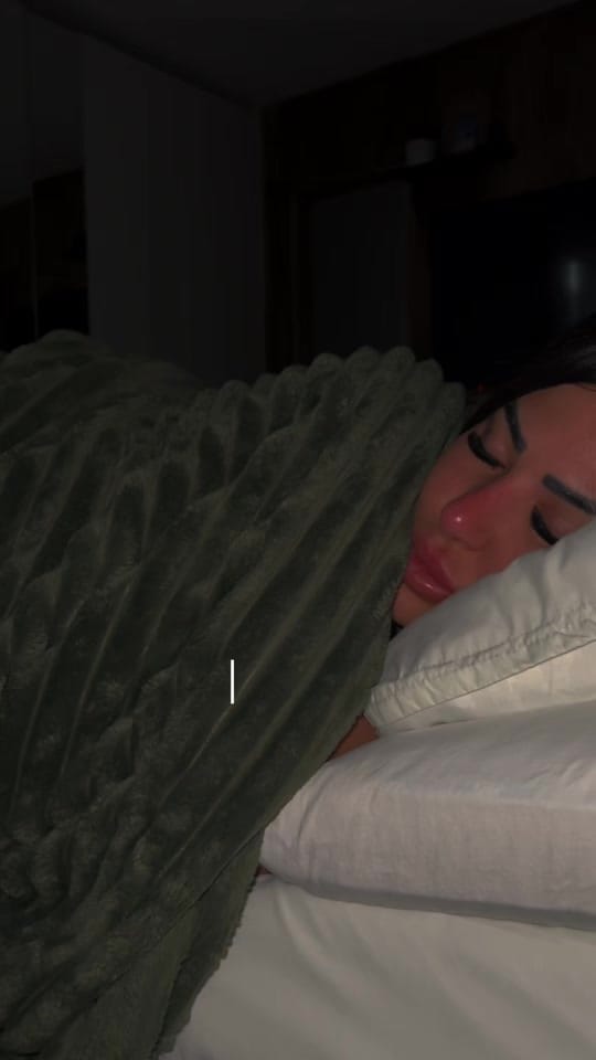 Post 1 by Sally on TikTok (video)