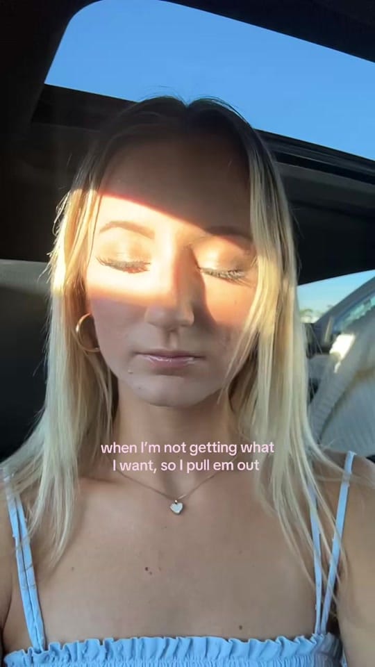 Post 2 by Alizé Pierog on TikTok (video)