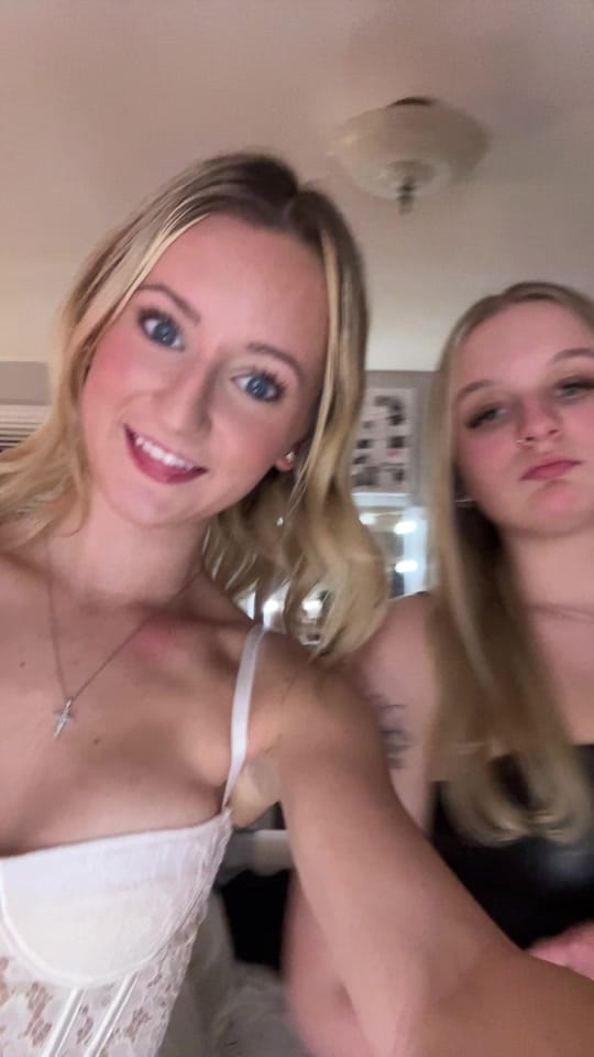 Post 4 by Alizé Pierog on TikTok (video)