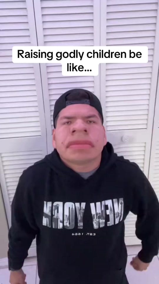Post 4 by Issan Chavarria on TikTok (video)
