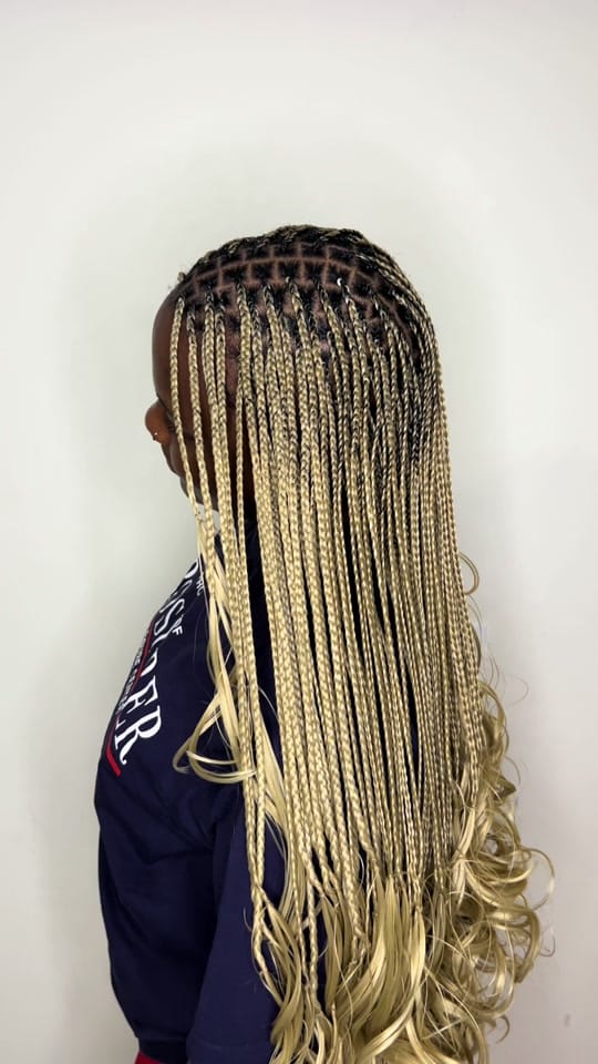 Post 6 by beautybyinnes on TikTok (video)