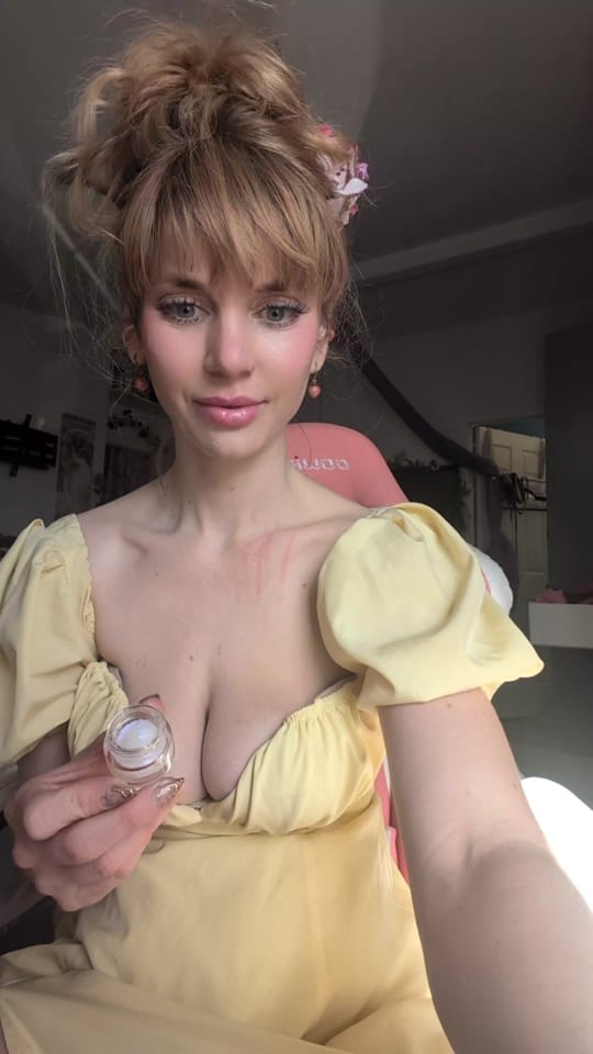 Post 7 by Aura on TikTok (video)