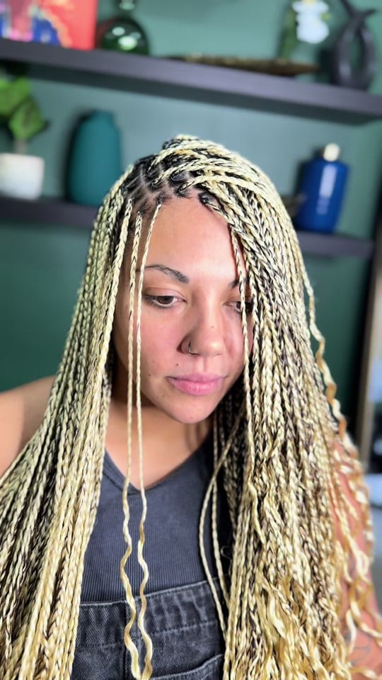 Post 1 by Mulanga on TikTok (video)