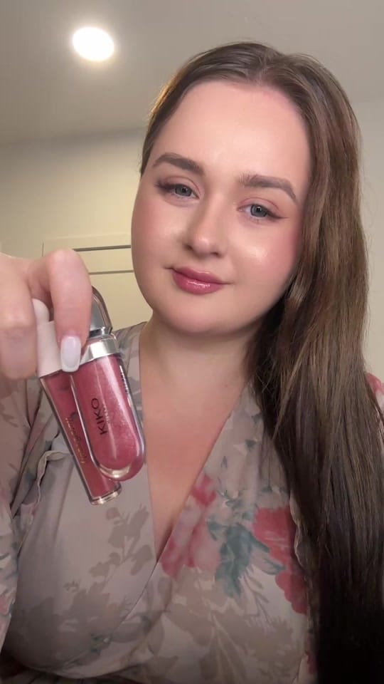 Post 10 by Lulu Waif on TikTok (video)