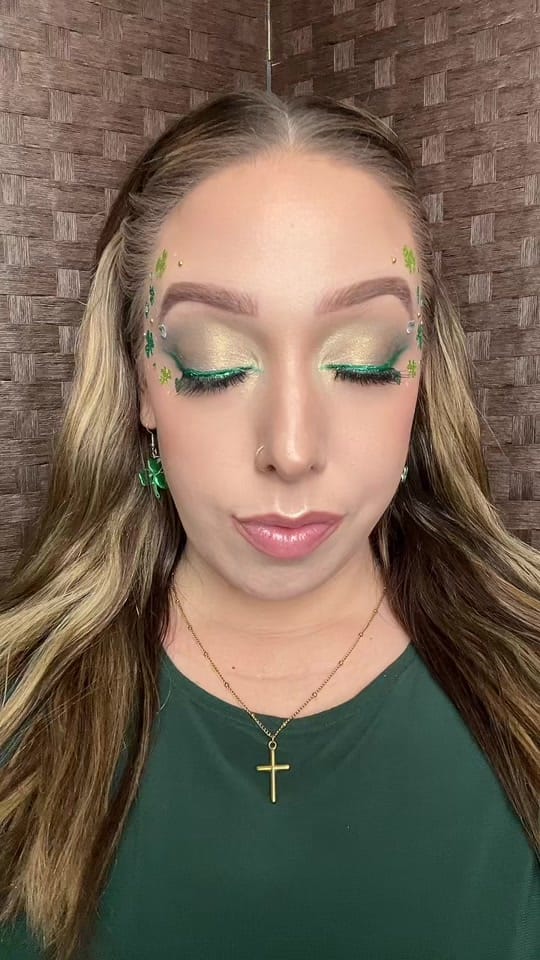 Post 6 by Julie | Beauty Creator on TikTok (video)