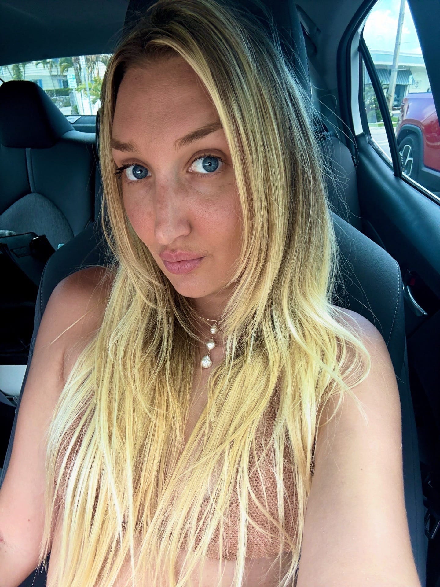Post 2 by Starletgirll on TikTok (video)