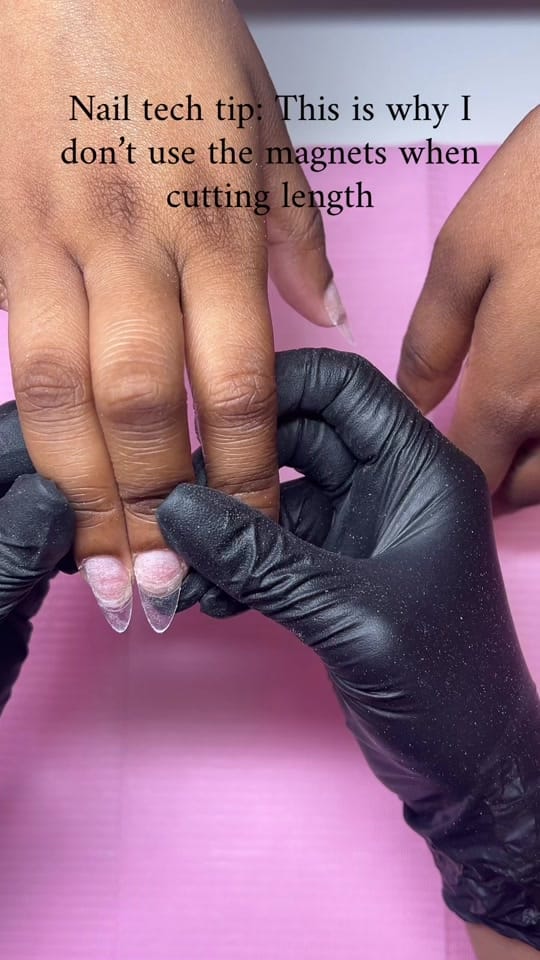 Post 1 by Nailsbysariya🇨🇦| Mississauga on TikTok (video)
