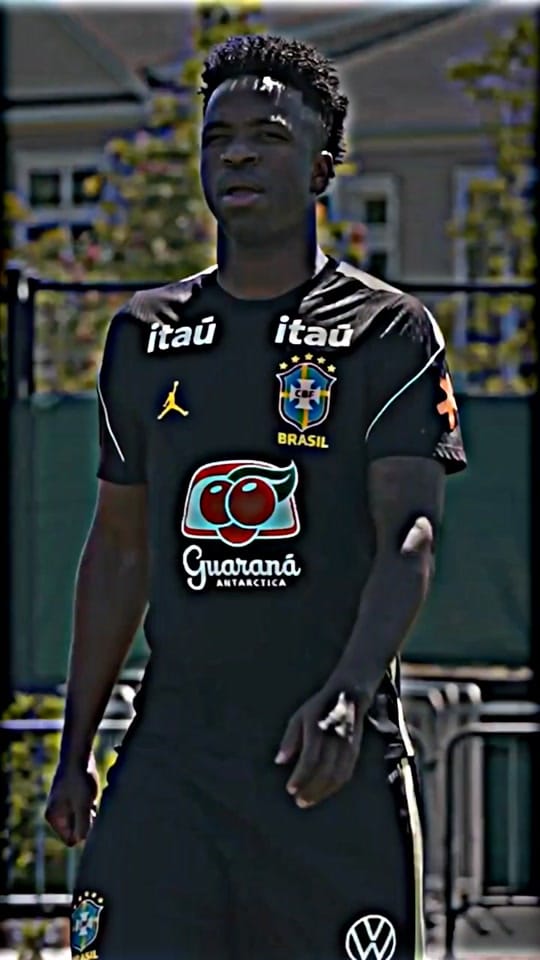 Post 10 by Diego  Forlan 10 on TikTok (video)