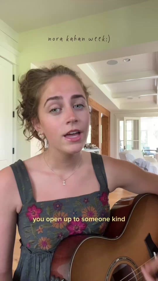 Post 1 by Nora Reese on TikTok (video)