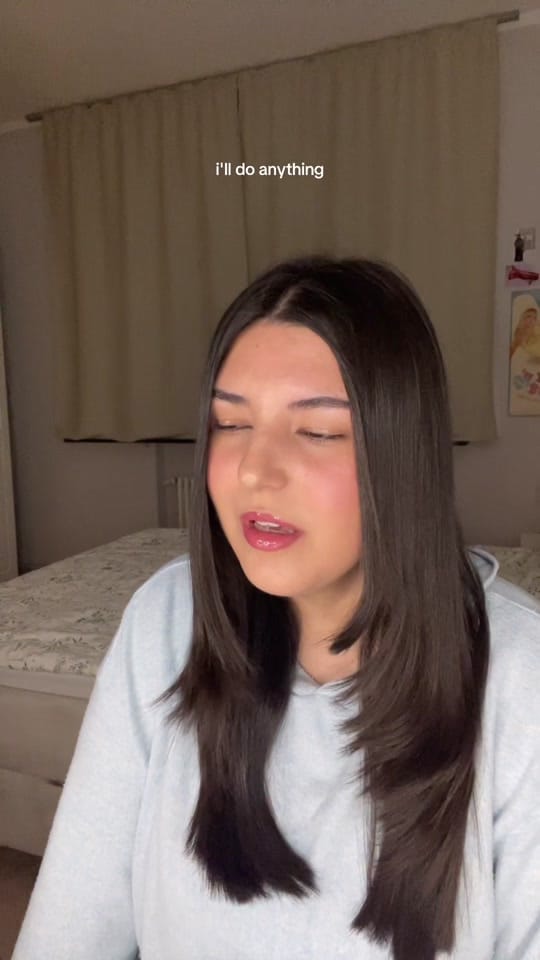 Post 10 by alinamusiic on TikTok (video)