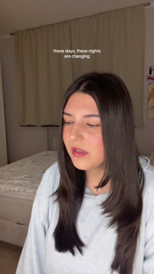 Post 8 by alinamusiic on TikTok (video)