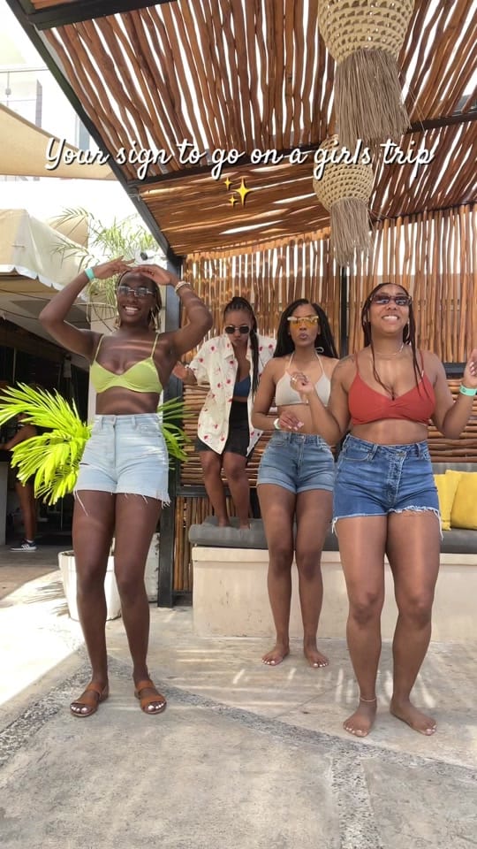 Post 8 by Aaron & Olivia on TikTok (video)