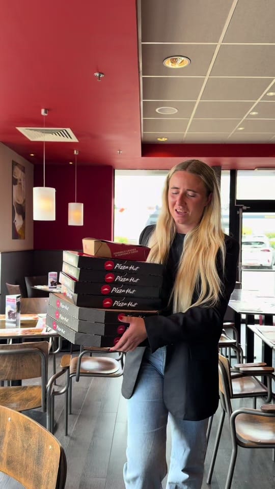 Post 2 by chelsea.vanhoutte on TikTok (video)