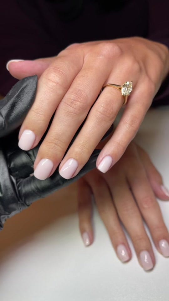 Post 4 by Amanda | Mobile Nails 🇨🇦 on TikTok (video)