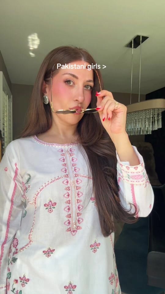 Post 3 by justsanaadil on TikTok (video)