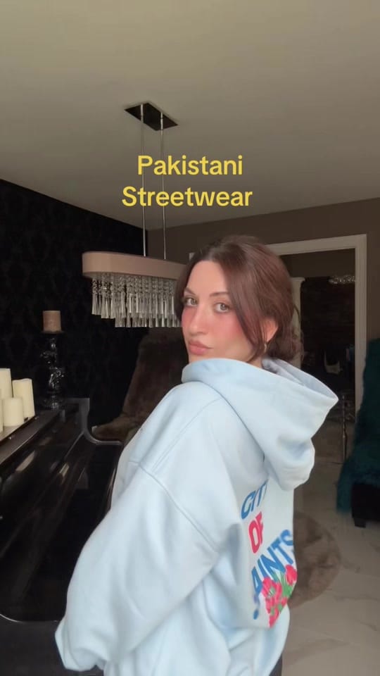 Post 4 by justsanaadil on TikTok (video)
