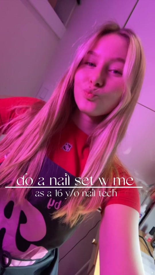 Post 8 by nailsbyrosane on TikTok (video)
