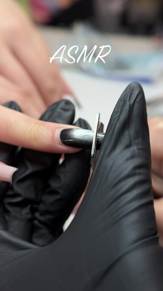 Post 6 by LILLY NAILS LOUNGE on TikTok (video)