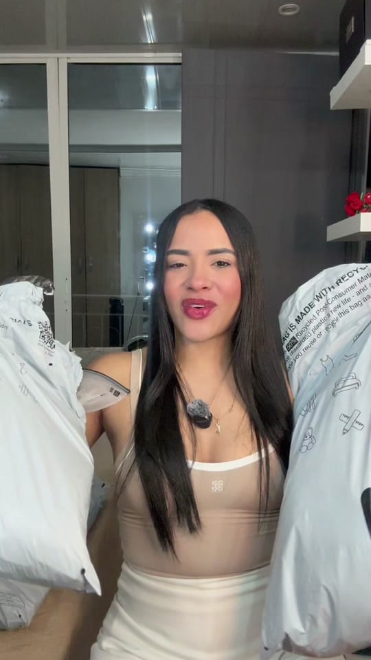 Post 3 by Valen A on TikTok (video)
